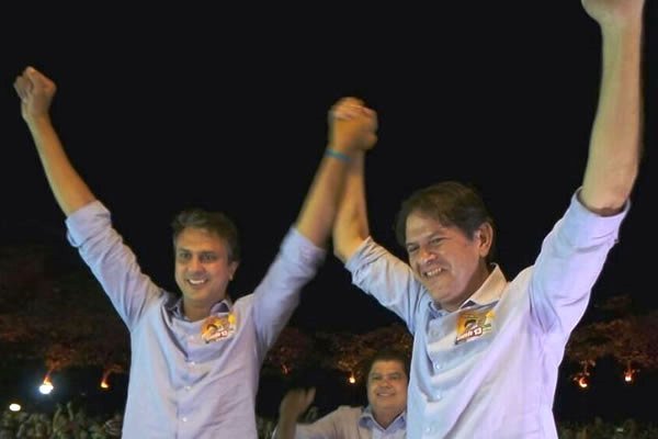 Camilo e Cid fazem ‘Festa da Vitória’ no Cariri, região que elegeu o petista(Foto: Reprodução/Ceará News 7)