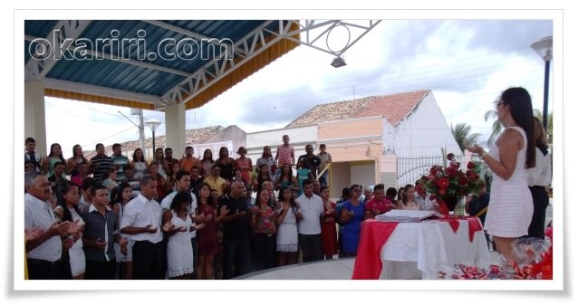 Casais e testemunhas pedem as bênçãos de Deus | Foto Portal OKariri