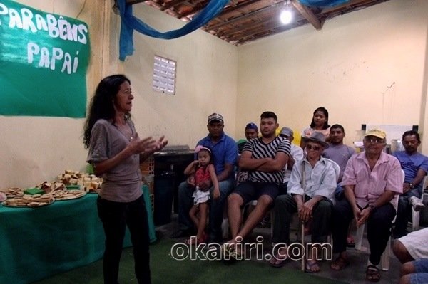 Camila, Presidenta da Associação fazendo a abertura da programação | Foto: OKariri