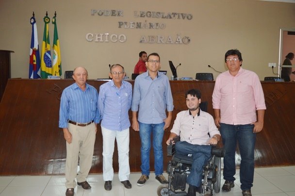 Todos os parlamentares que estiveram presentes [Ózorio Dantas (PP); Jorge de Dona Iraci (PP); Giancles Filgueira (PTB); Ivan Rodrigues (PTB) e o presidente da casa Ubelardo dos Santos (PSDB)], mantiveram o compromisso de votarem a favor do parecer do TCM e contra o gestor municipal | Foto Agência OKariri