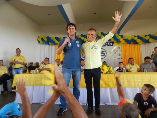 "Nasci e cresci aqui. Nunca abandonei Aurora", disse Marcone Tavares na convenção (Foto: Flávio Pinto)