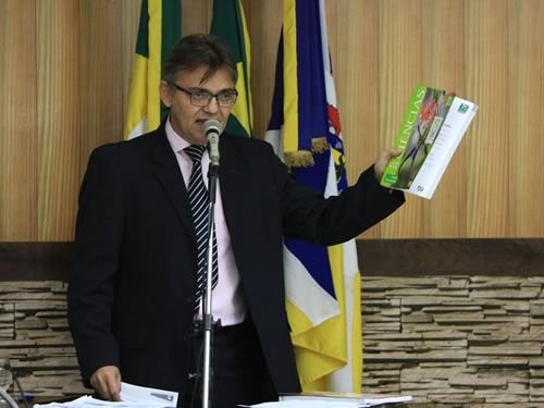 Pronunciamento do vereador Cláudio Luz na sessão dessa terça-feira (9) (Foto: Cícero Valério/Agência Miséria)
