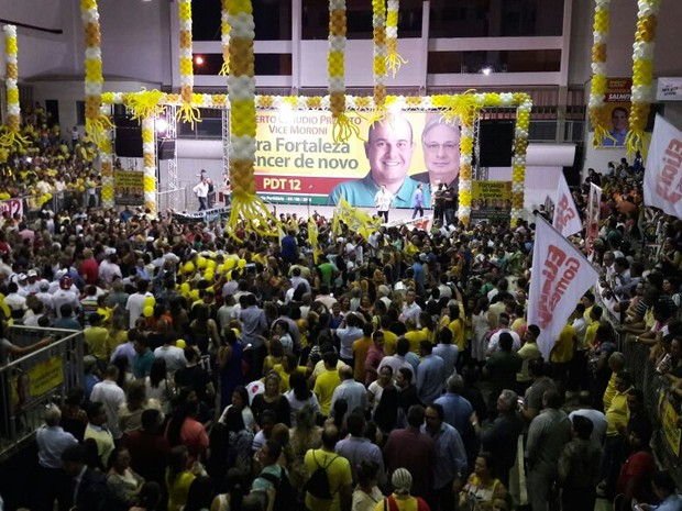 O anúncio foi feito no ginásio de uma escola no Centro (Foto: Halisson Ferreira/ TV Verdes Mares)