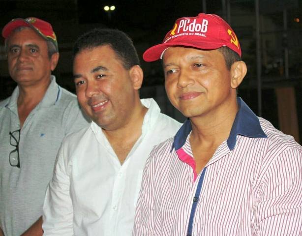 Evanildo Simão (ao centro) busca a reeleição (Foto: Reprodução/Facebook)
