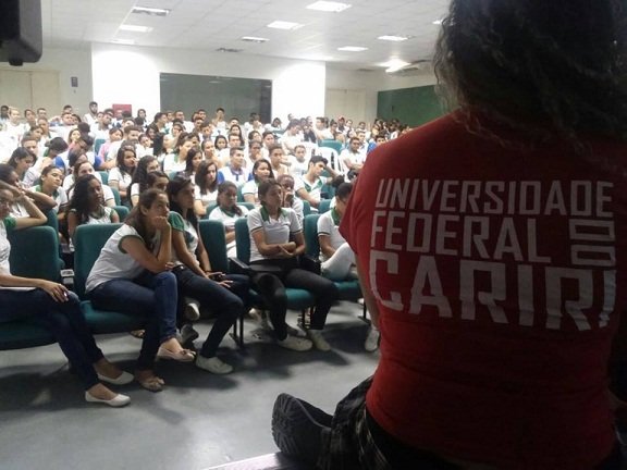 Alunos da 3ª série do ensino médio das escolas EEEP Irmã Ana Zélia da Fonseca e EEM Dona Antônia Lindalva de Morais (Foto: Divulgação)