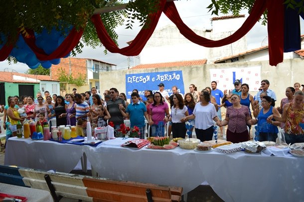 A oração do "Pai Nossso" abriu as festividades| Foto: Divulgação