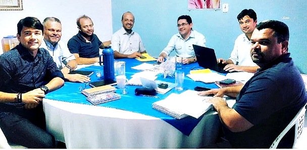 Reunião da equipe do prefeito eleito Lielson | Foto: Divulgação