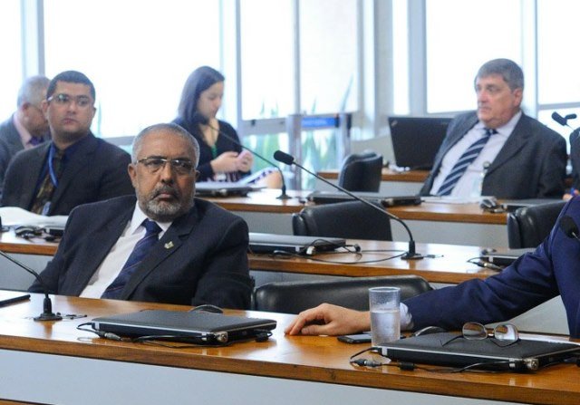 Senadores