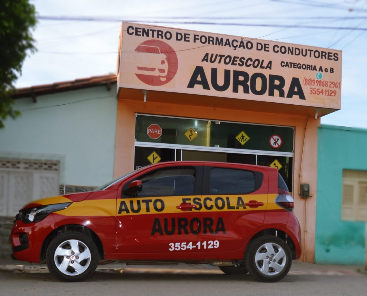 AUTOESCOLA AURORA | FOTO: OKARIRI
