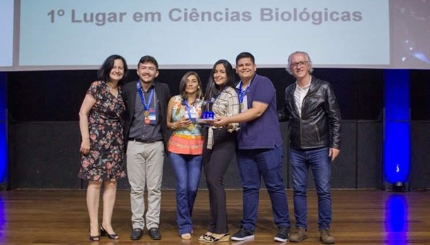 Para realizar a coleta de amostras, 20 poços da região foram selecionados. Após a realização de um teste, foram apontados 16 tipos de pesticidas nas amostras de água (Foto: Arquivo pessoal)