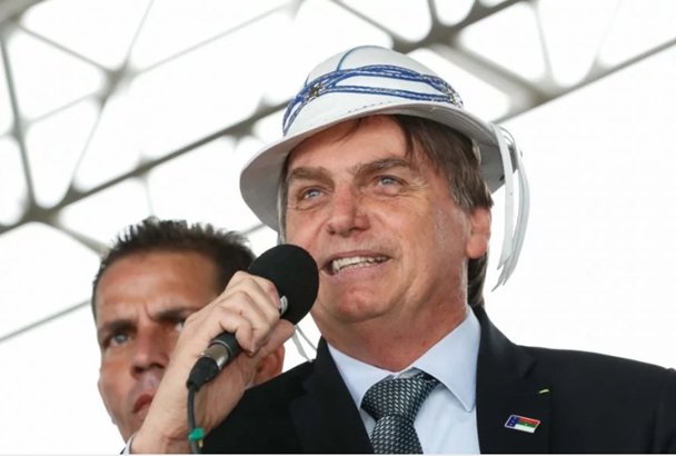 Bolsonaro discursou com chapéu de vaqueiro | foto: Alan Santos / PR